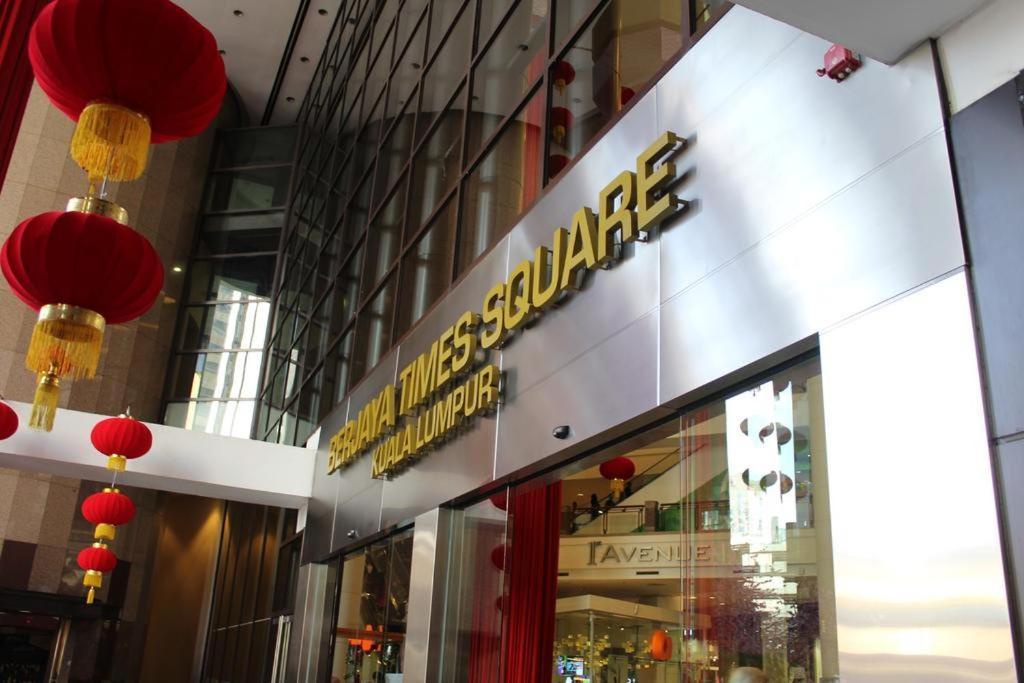 Sky Kl Suite At Time Square Kuala Lumpur Exterior photo